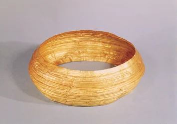 Collier, d